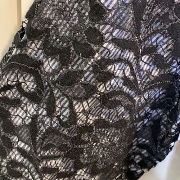 Lane Bryant grey and black lace overlay sleeves top 18/20 - Picture 6 of 9